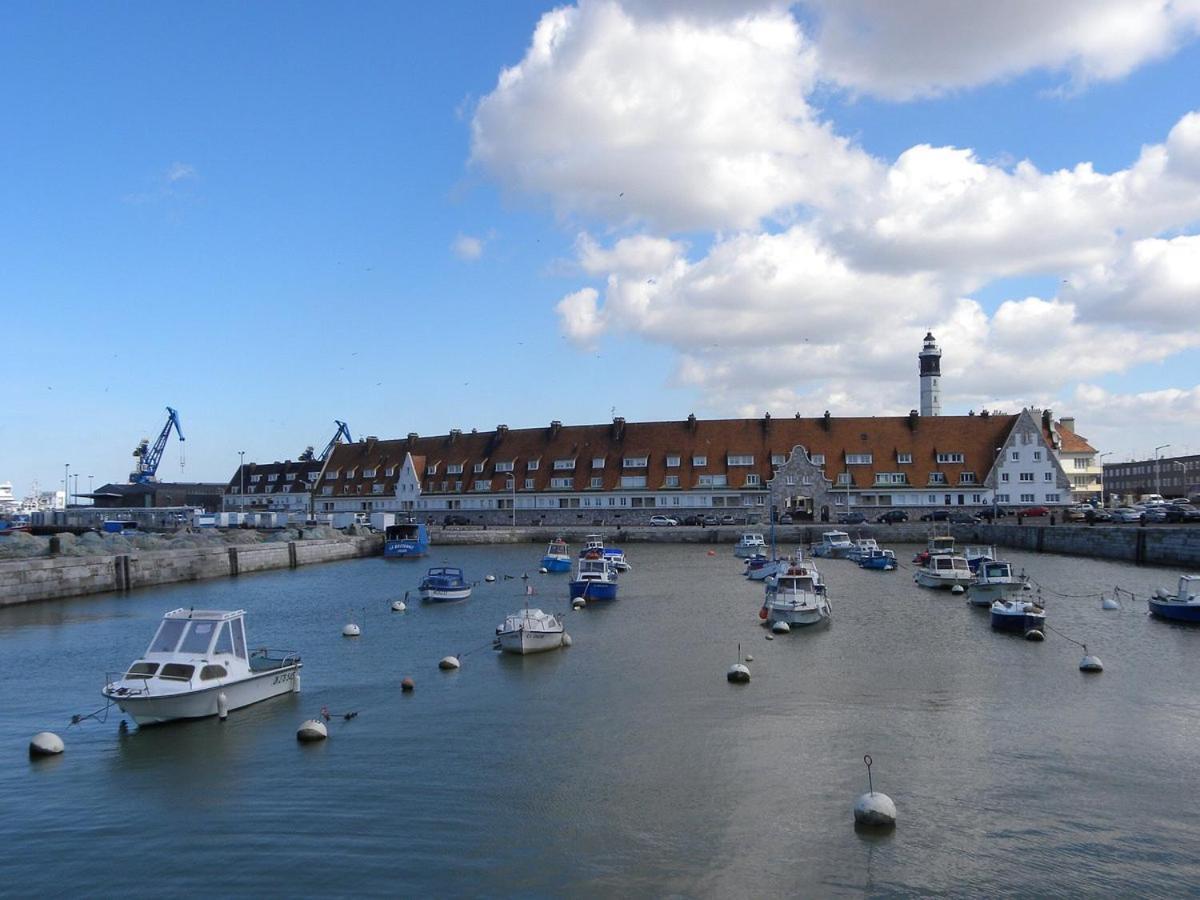 Garibaldi De Calais Fonctionnelle Nouvelle Renovation Jardin Prive Apartment ภายนอก รูปภาพ