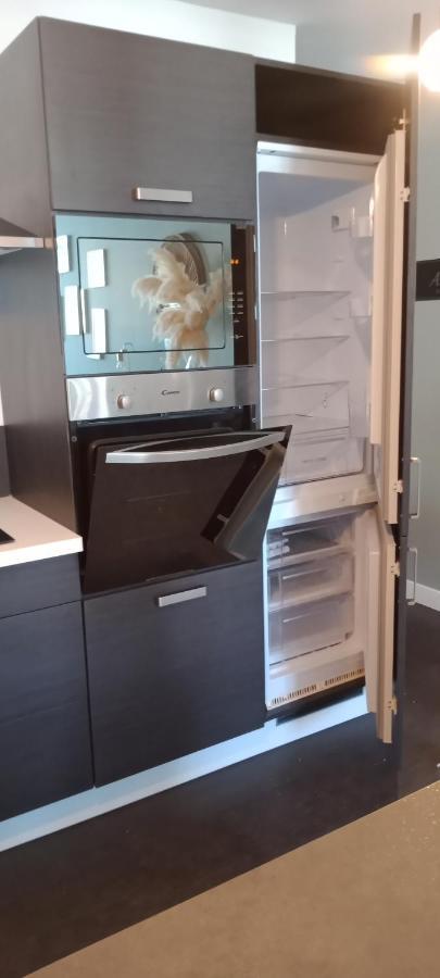 Garibaldi De Calais Fonctionnelle Nouvelle Renovation Jardin Prive Apartment ภายนอก รูปภาพ